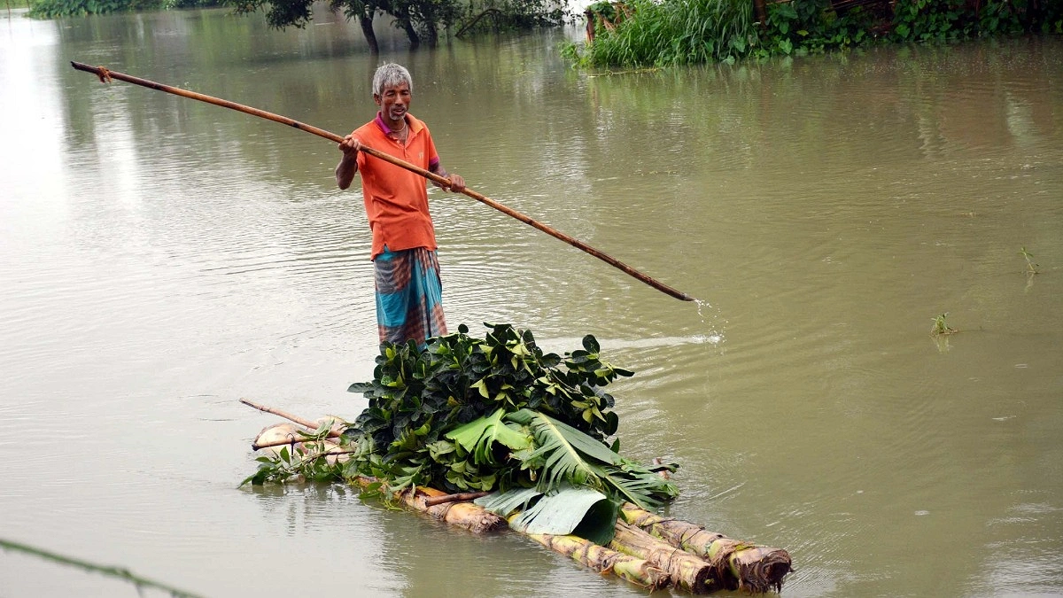 তিস্তার পানি কমলেও দুর্ভোগ অব্যাহত