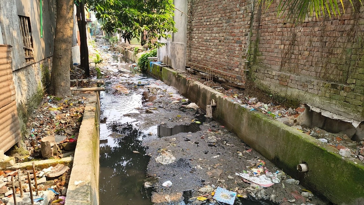 বংশ খাল এখন আবর্জনার ভাগাড়