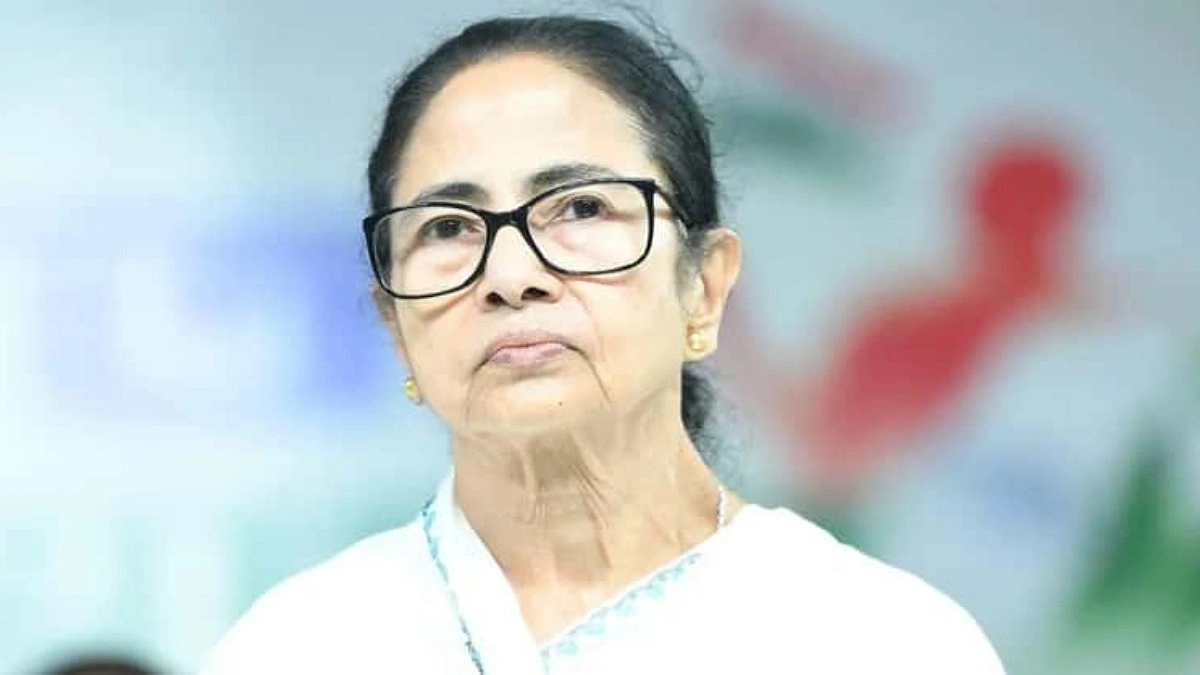 সরানো হলো মমতার নিরাপত্তার দায়িত্বে থাকা দুই ব্যক্তিগত রক্ষী