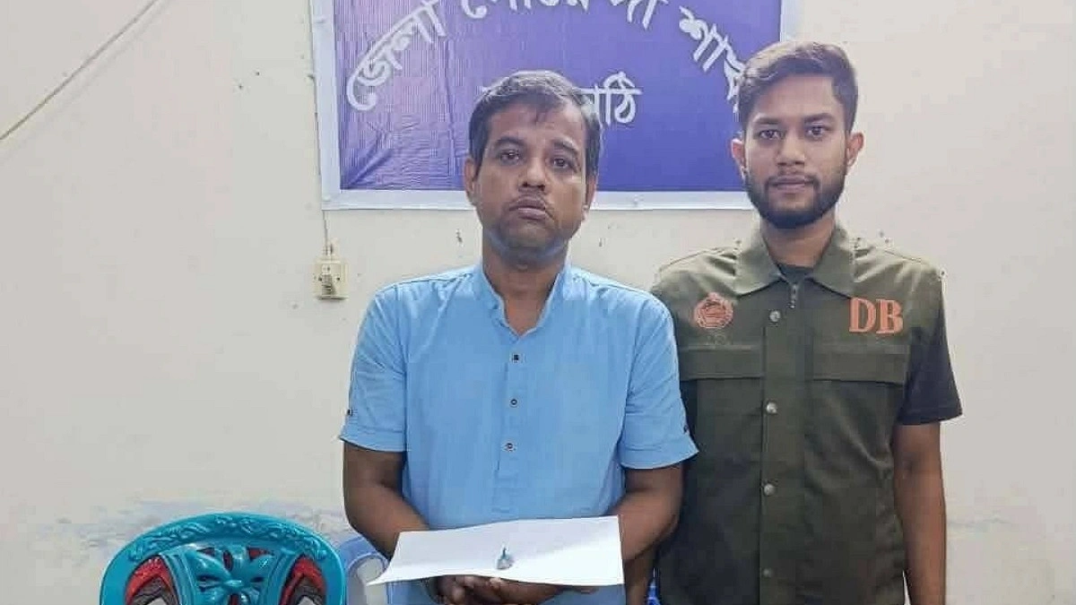 ইয়াবাসহ গ্রেপ্তার কালী মন্দিরের পুরোহিত