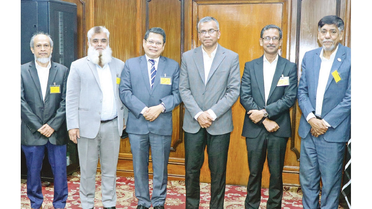 গভর্নরের সঙ্গে সাক্ষাৎ আইসিএমএবির