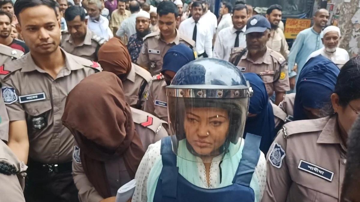 হত্যাচেষ্টার আরেক মামলায় গ্রেপ্তার কণ্ঠশিল্পী মমতাজ