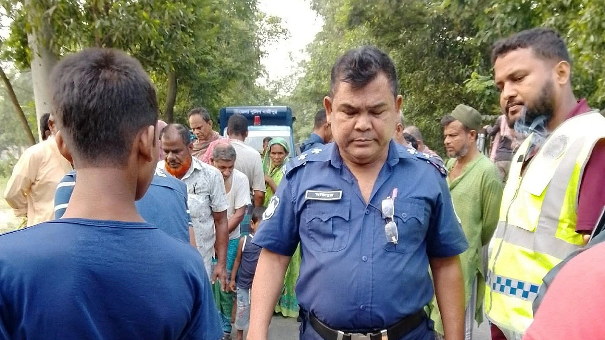 কালীগঞ্জে সড়কের পাশে মিলল অজ্ঞাতপরিচয় ব্যক্তির মরদেহ
