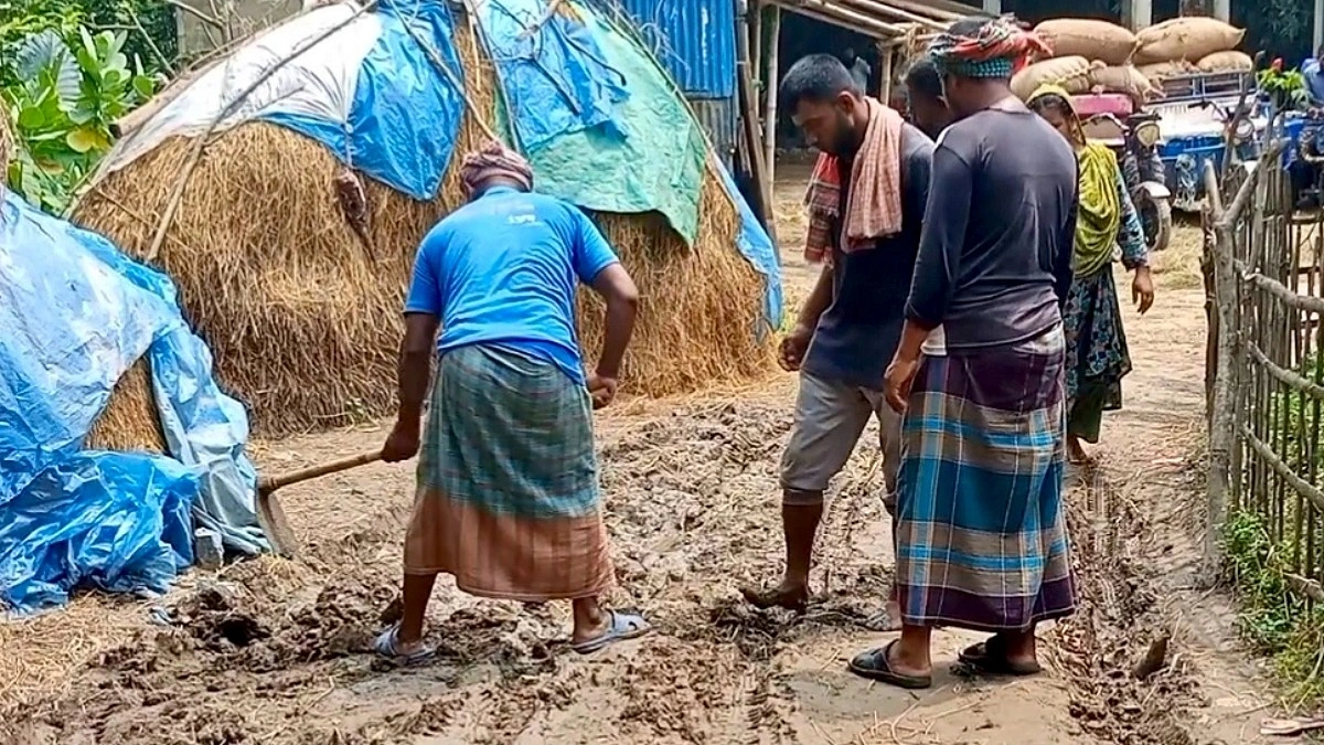 সড়ক সংস্কারের আশ্বাস মেলে, হয় না সমাধান