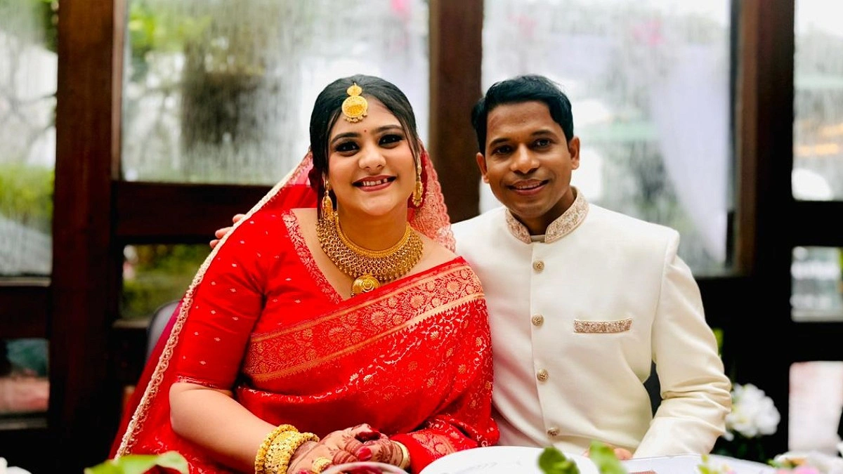 ঢাকা বিশ্ববিদ্যালয় শিক্ষককে বিয়ে করলেন দীপ্তি চৌধুরী
