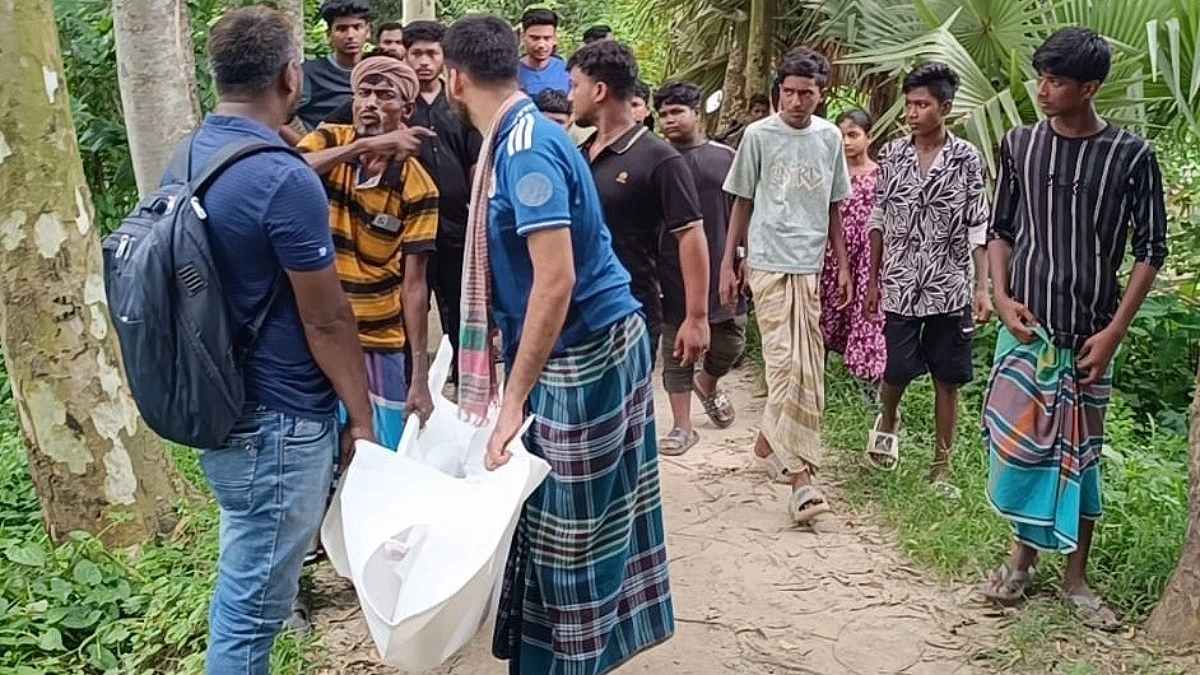 মানিকগঞ্জে বৃদ্ধাকে কুপিয়ে হত্যা, মেয়ে আটক