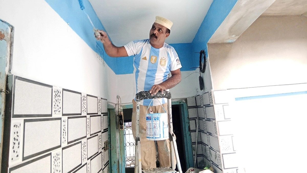 বিশ্বকাপ এলেই আকাশি-সাদায় সাজে নারায়ণগঞ্জের ‘আর্জেন্টিনা বাড়ি’