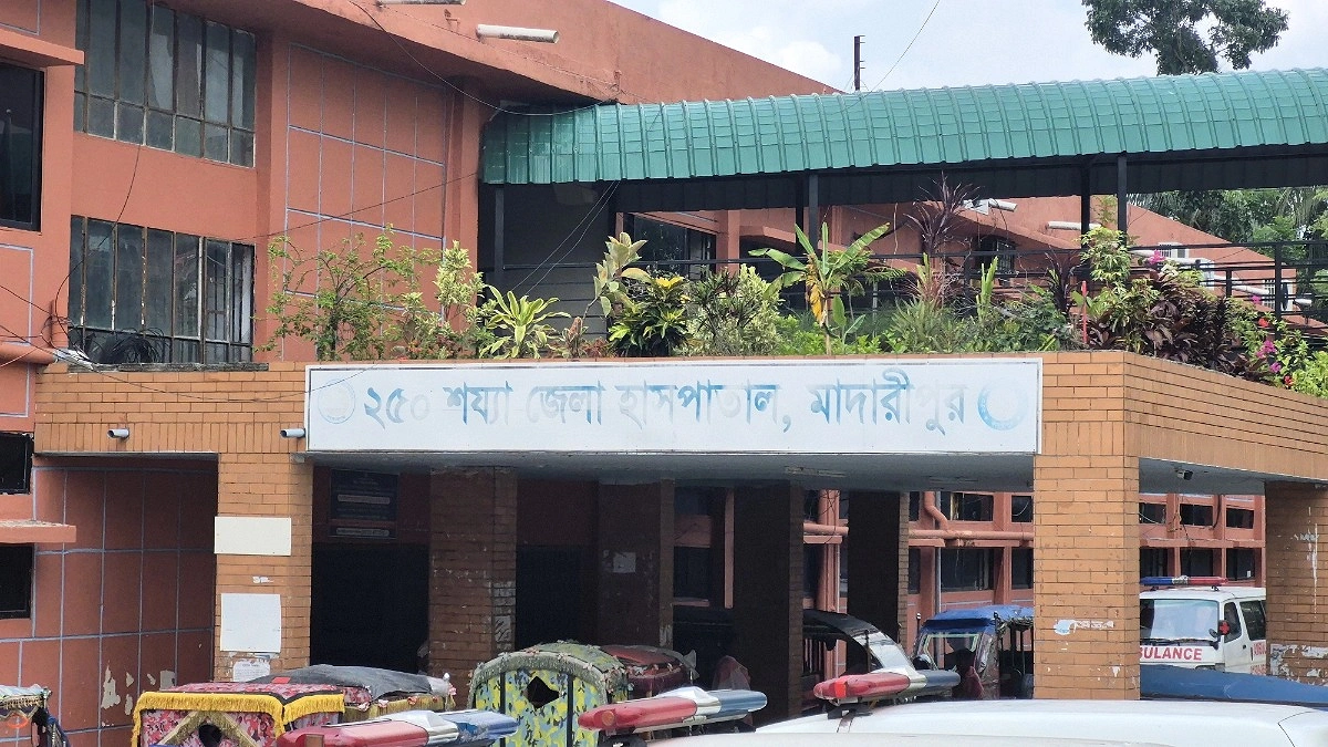 রেস্তোরাঁর খাবার খাওয়ার পর বমি-ডায়রিয়া, হাসপাতালে ১৬