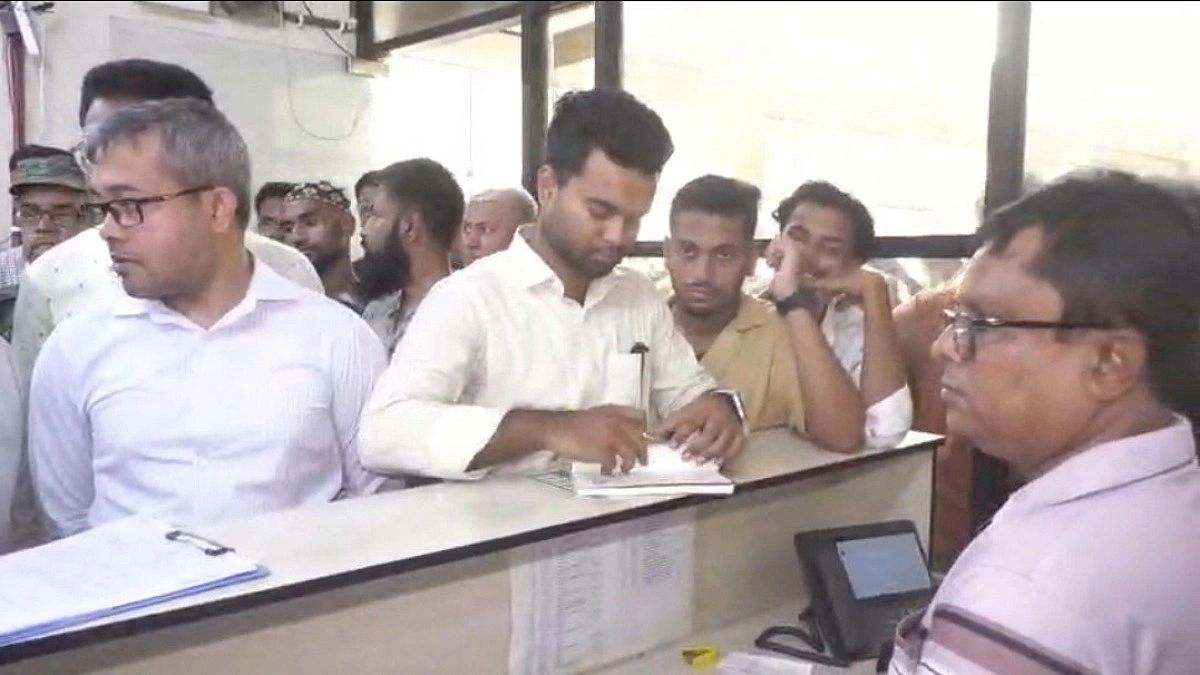 নোয়াখালীতে অতিরিক্ত ভাড়া আদায়, চার বাস কাউন্টারকে জরিমানা