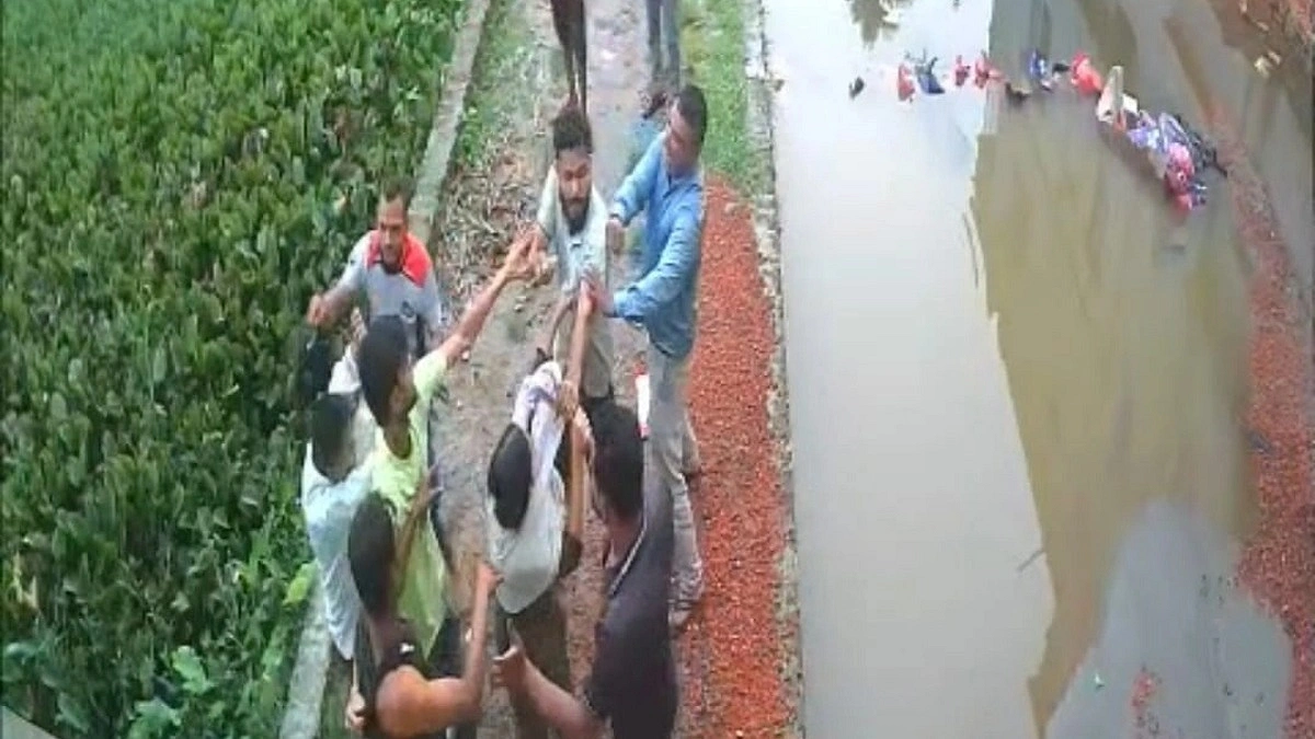 চাঁদা না দেওয়ায় হামলা, ভিডিও ভাইরাল