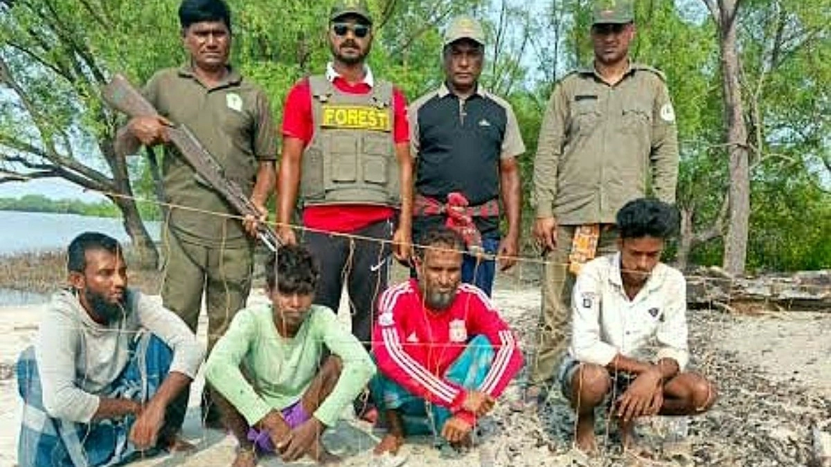 নিষেধাজ্ঞা অমান্য করে মাছ ও হরিণ শিকার, আটক ৭