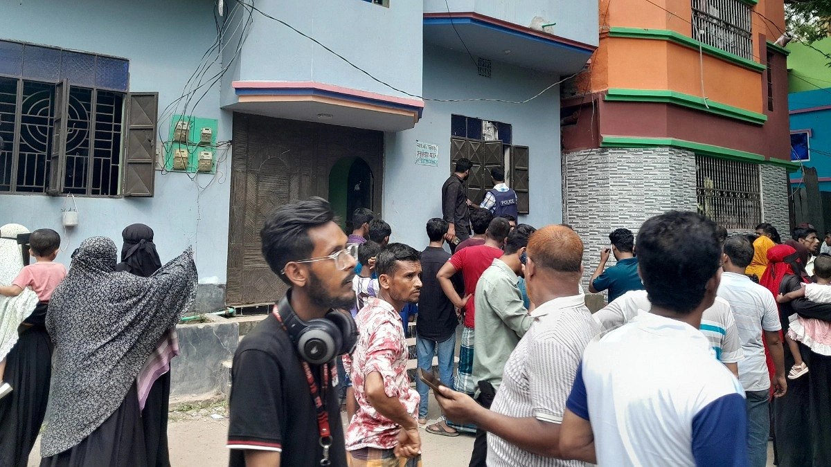 লক্ষ্মীপুরে হামলায় আহত মেয়েরও মৃত্যু, অভিযুক্তসহ নিহত ৫