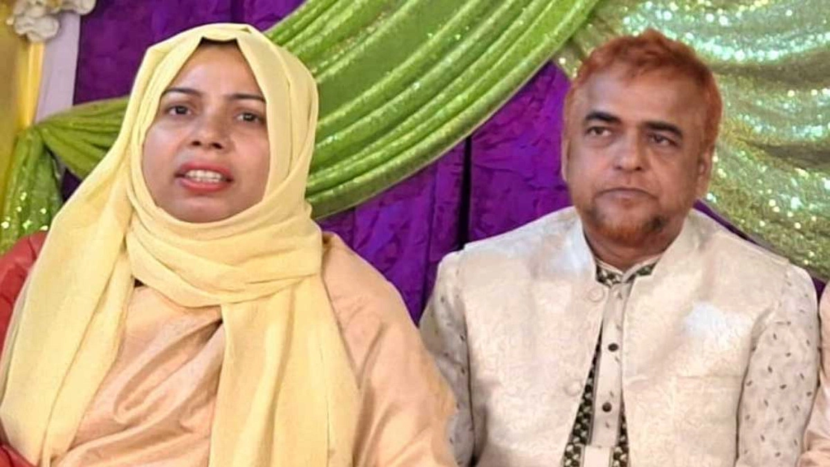 ‘মৃত্যুপথযাত্রীর সব নিয়ে গেল’