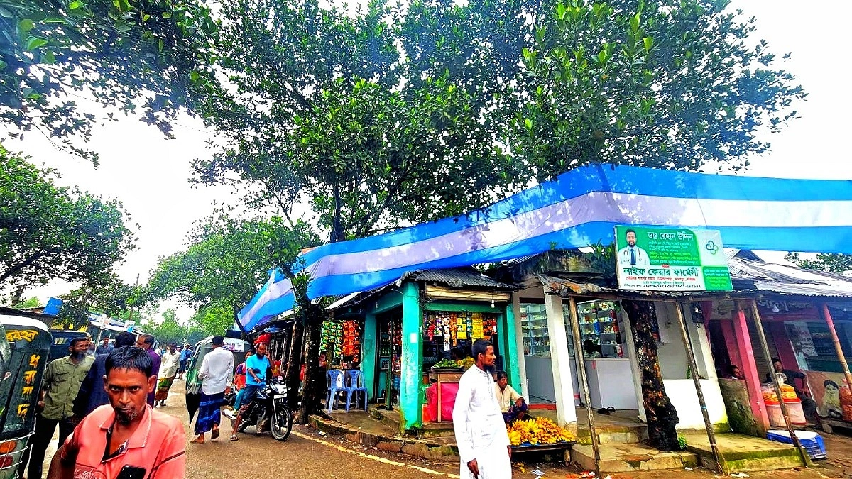 মাধবপুরের পল্লীতে এক হাজার ফুট আর্জেন্টিনার পতাকা