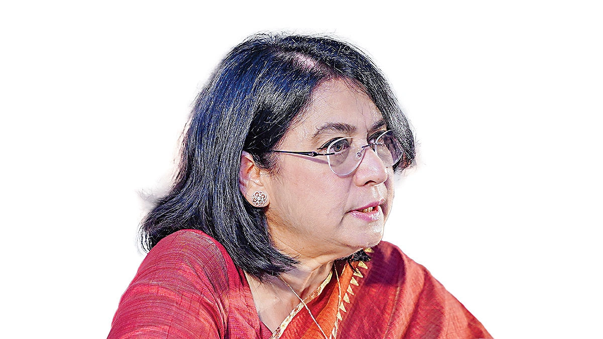 নিম্ন ও মধ্যবিত্তের ওপর করের বোঝাই বেশি