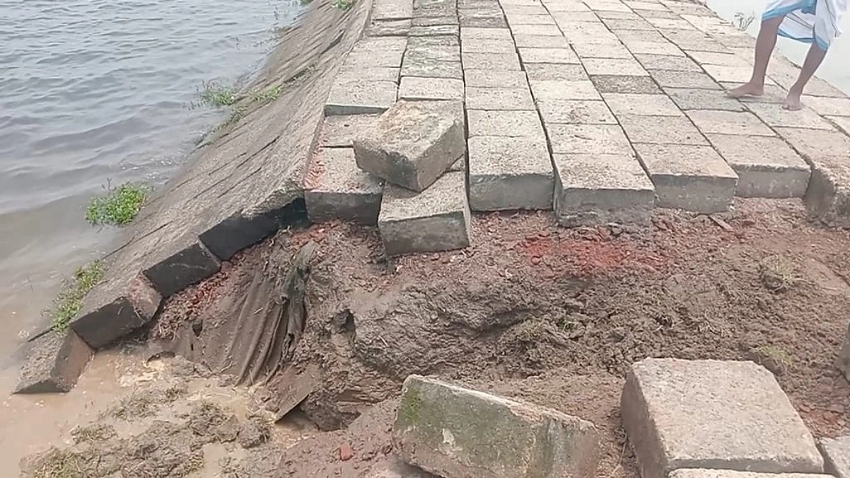 রাতের আঁধারে হাওরের স্থায়ী ফসলরক্ষা বাঁধ কেটে দিল দুর্বৃত্তরা