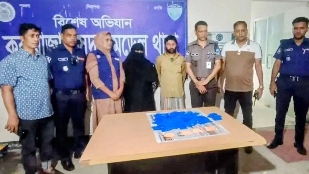 কক্সবাজারে ১৭ হাজার ইয়াবাসহ দম্পতি আটক