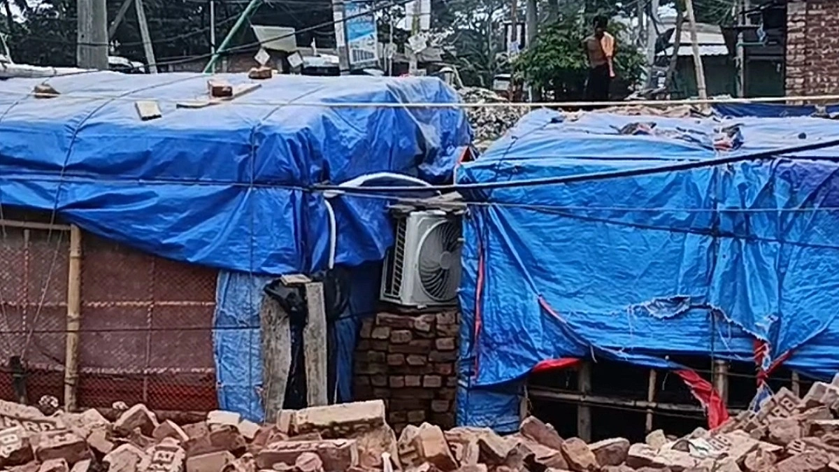 ঝুপড়ি ঘরে এসি-সিসি ক্যামেরা, সুমাইয়ার রাজকীয় আস্তানা