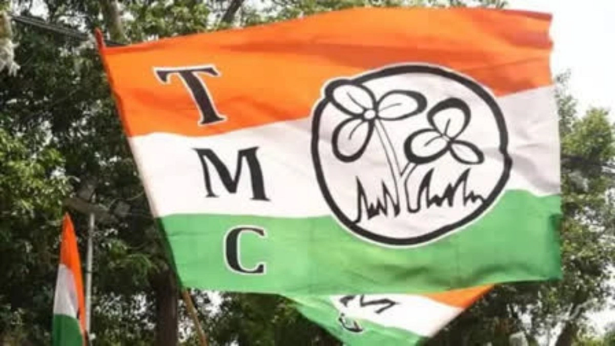 তৃণমূলের তিন ব্যাংক হিসাবের লেনদেন বন্ধ