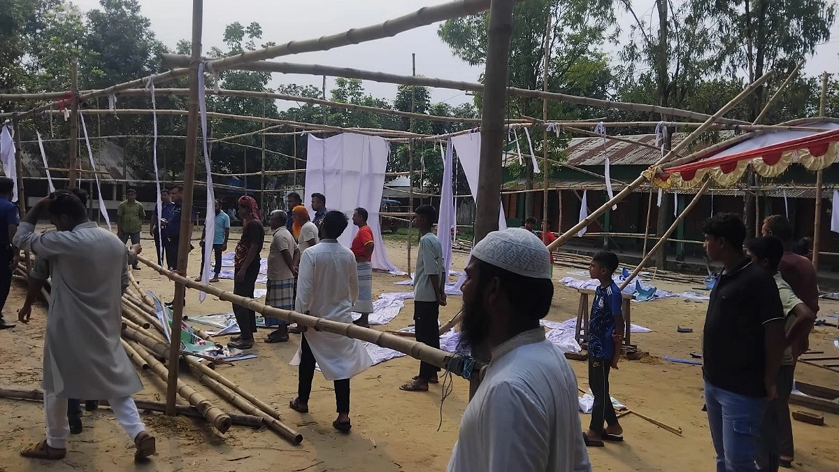 নাসীরুদ্দীন পাটওয়ারী আসার আগেই হামলা, মঞ্চ-প্যান্ডেল ভাঙচুর