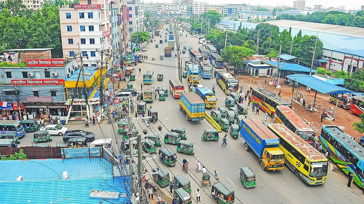 একে খান মোড় এখন ‘যানজটের কারখানা’