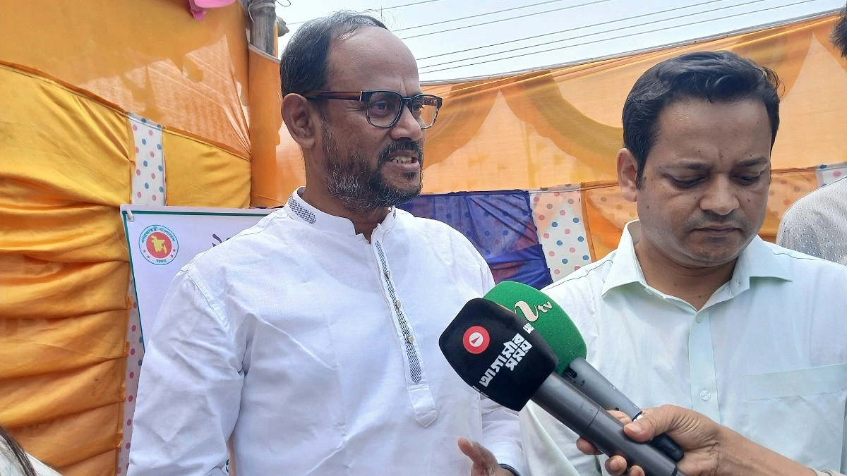 দেশীয় প্রজাতির মাছ টিকিয়ে রাখতে দেশব্যাপী নানা কর্মসূচি : টুকু