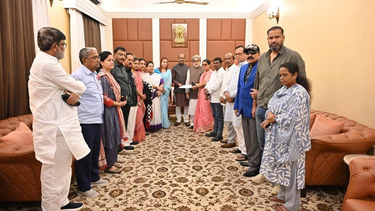 তৃণমূল ছাড়লেন ২০ সাংসদ, সুদীপকে ঘিরে নতুন বিতর্ক