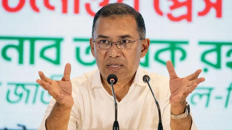 ঢাকার যানজট কমাতে বাস টার্মিনালগুলো দ্রুত শহরের বাইরে স্থানান্তরের নির্দেশ দিয়েছেন প্রধানমন্ত্রী