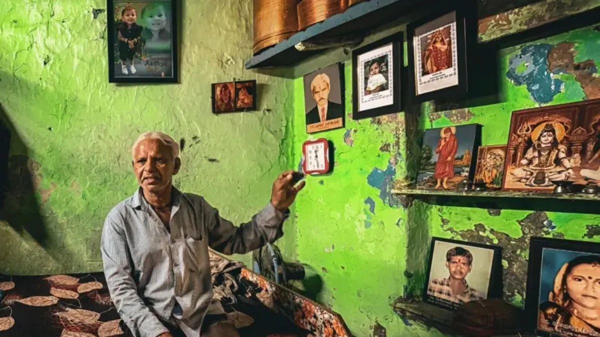 ‘আকাশের দিকে আর তাকাই না’— এক বছর পরও ক্ষত বইছেন এয়ার ইন্ডিয়া দুর্ঘটনার ক্ষতিগ্রস্তরা
