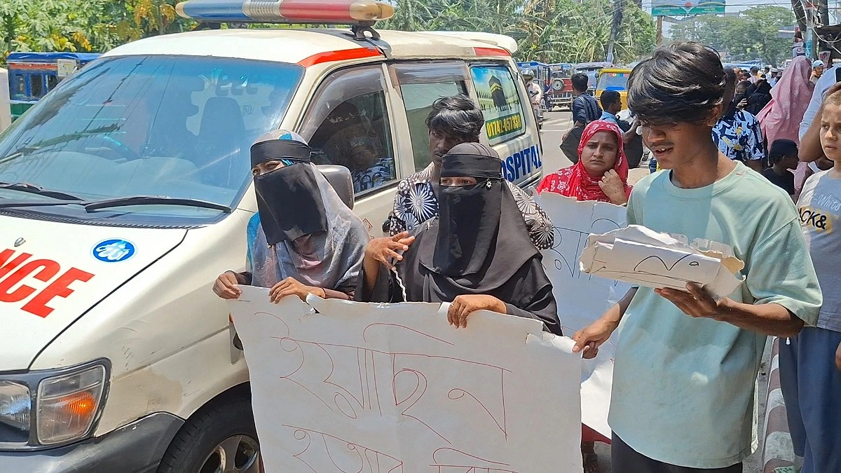 চাঁদপুরে কিশোরের মরদেহ নিয়ে সড়কে বিক্ষোভ