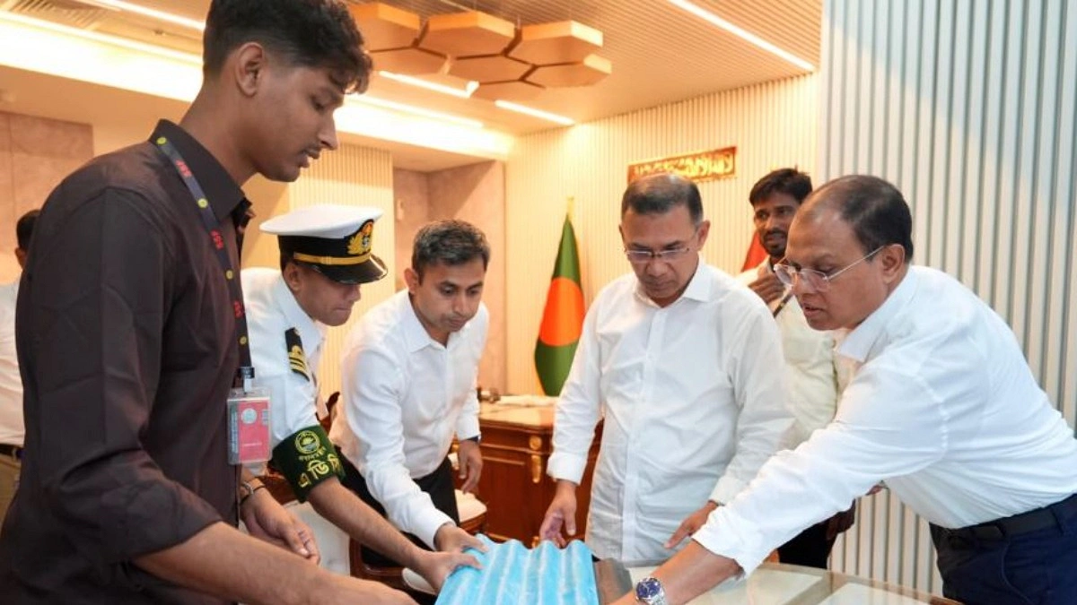 শিক্ষার্থী সাজ্জাদুলের উদ্ভাবনে মুগ্ধ প্রধানমন্ত্রী