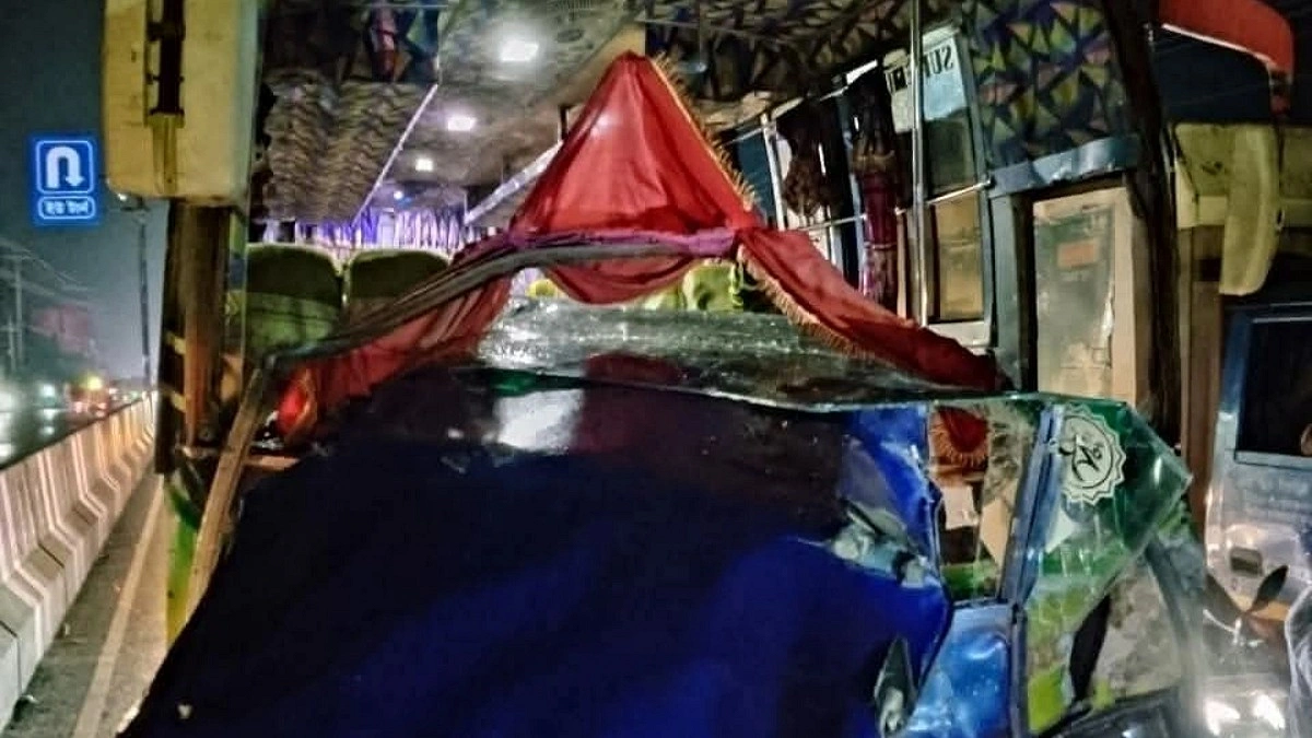 কুমিল্লায় বাসচাপায় অটোরিকশার ৩ যাত্রী ঘটনাস্থলেই নিহত