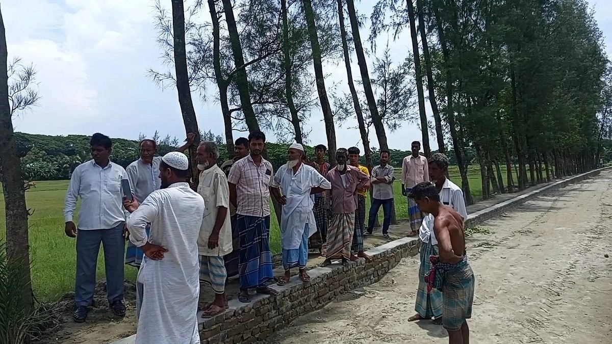 জমি বিক্রির নামে প্রবাসীর সঙ্গে প্রতারণার অভিযোগ ভূমি কর্মকর্তার বিরুদ্ধে