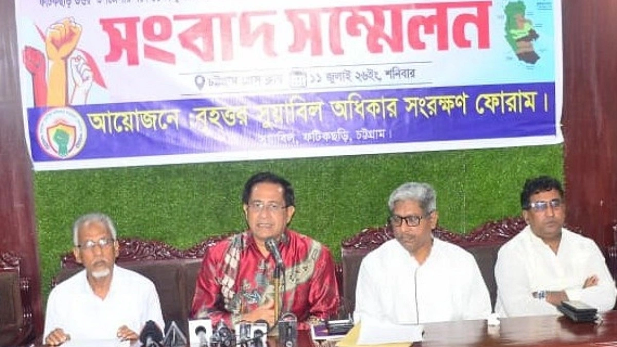 ফটিকছড়ি উত্তর উপজেলাকে ‘লাল কার্ড’ দেখাল সুয়াবিল-নাজিরহাট