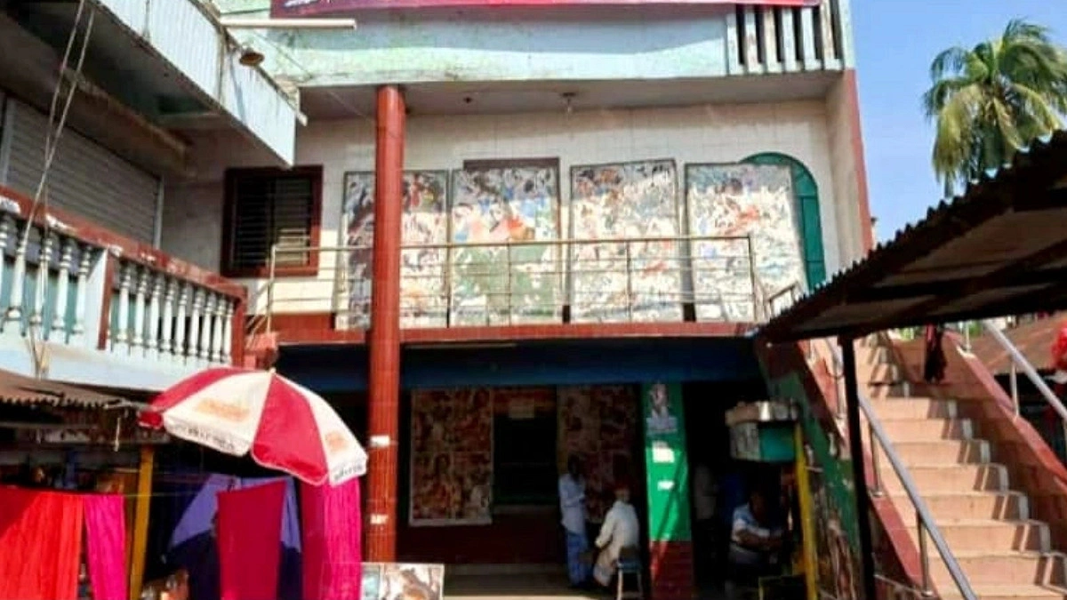 শ্রীমঙ্গলে সিনেমা হলে বড় পর্দায় বিশ্বকাপ ফাইনাল