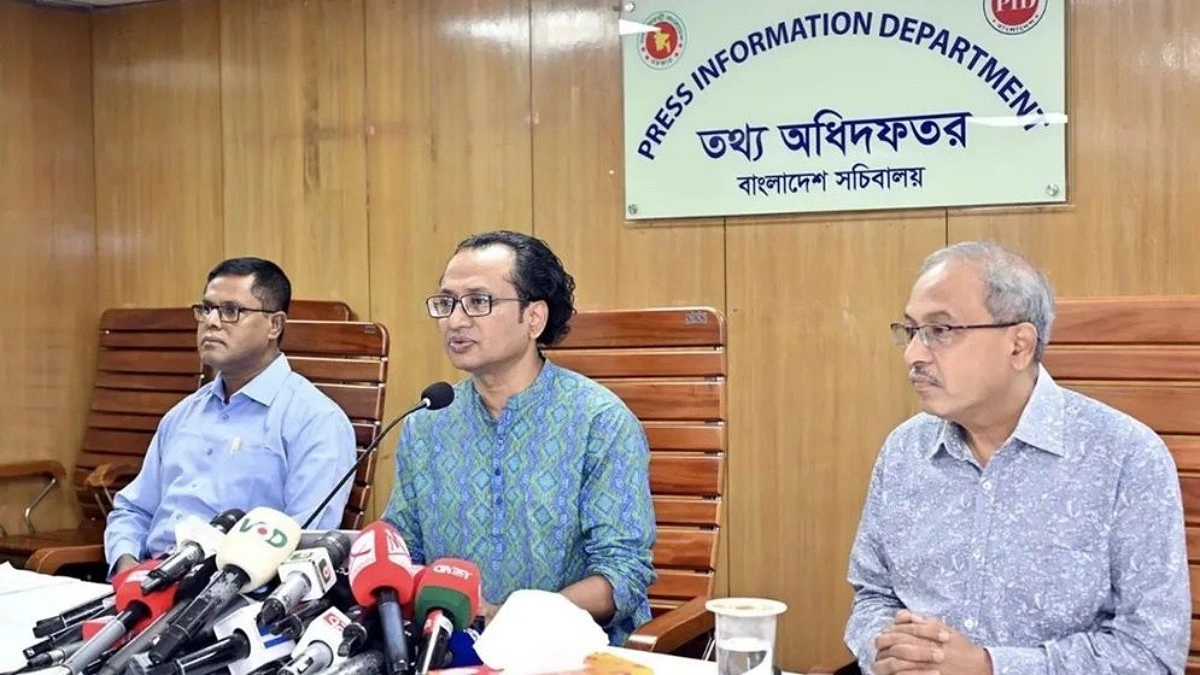 বাংলাদেশের ওপর যুক্তরাষ্ট্রের নতুন শুল্ক যুক্ত হচ্ছে না