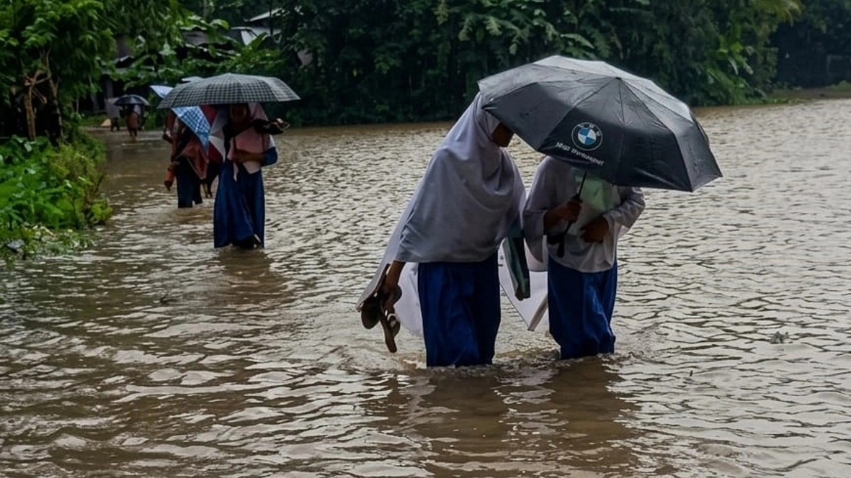চকরিয়া ও মাতামুহুরীর ১০ ইউনিয়ন প্লাবিত, বাড়ছে দুর্ভোগ