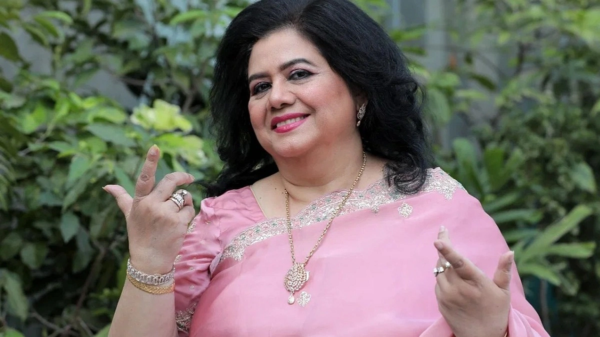 বন্যার্তদের জন্য গাইবেন রুনা লায়লা
