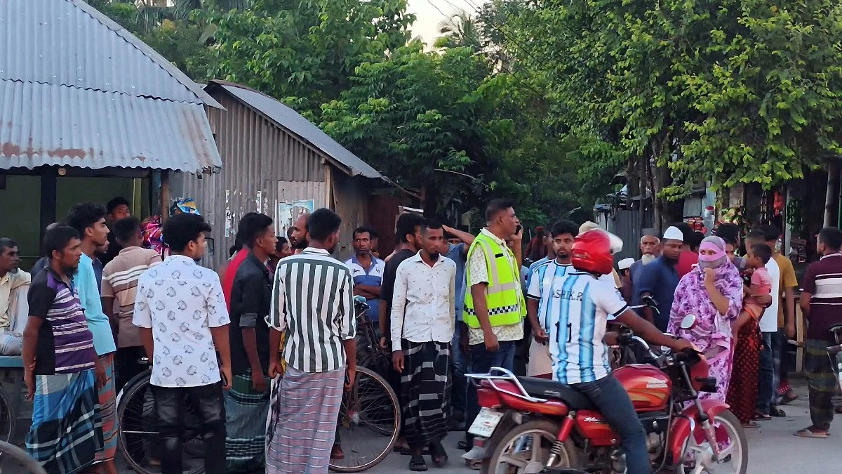 অতিরিক্ত গতি, মোটরসাইকেলের নিয়ন্ত্রণ হারিয়ে প্রাণ গেল যুবকের