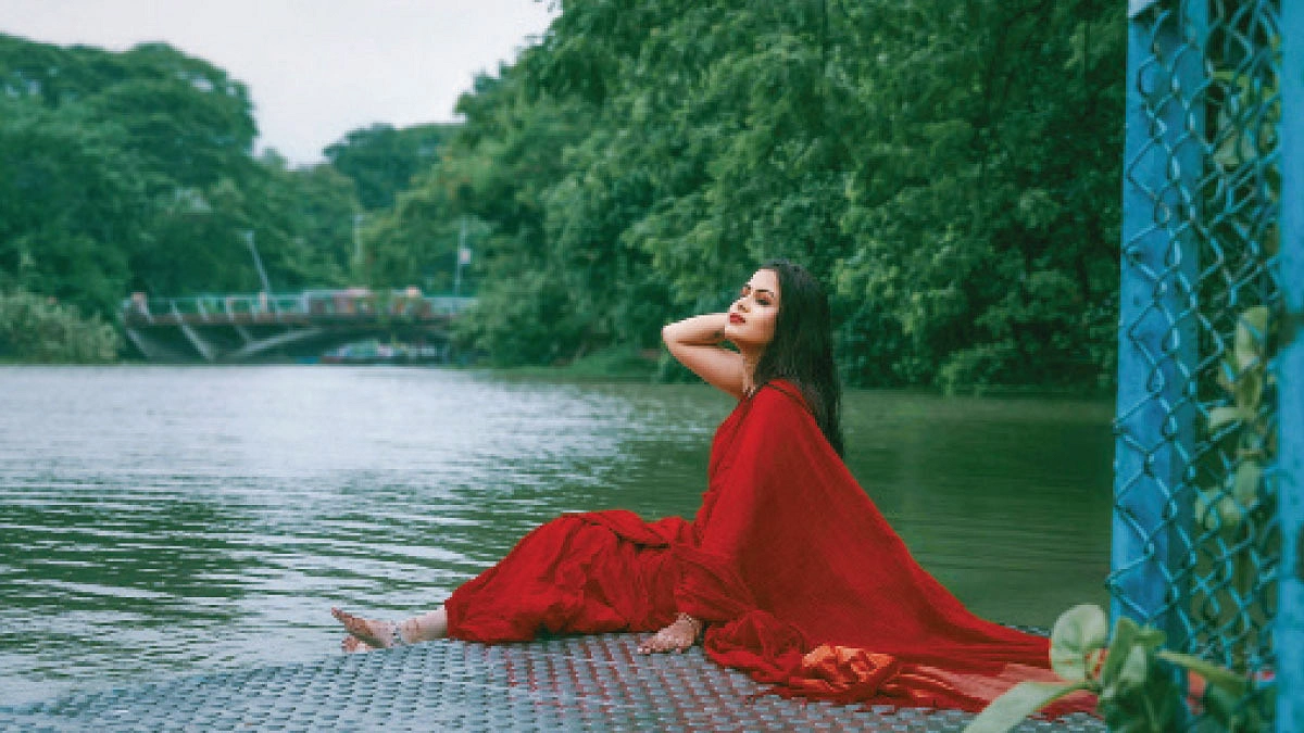 ইটের শহরে বর্ষার কাব্য