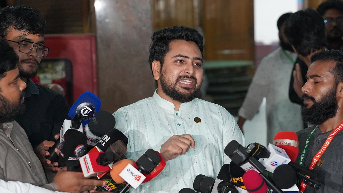 শেখ হাসিনা দেশে ফিরবেন ফাঁসির রায় কার্যকর হওয়ার জন্য
