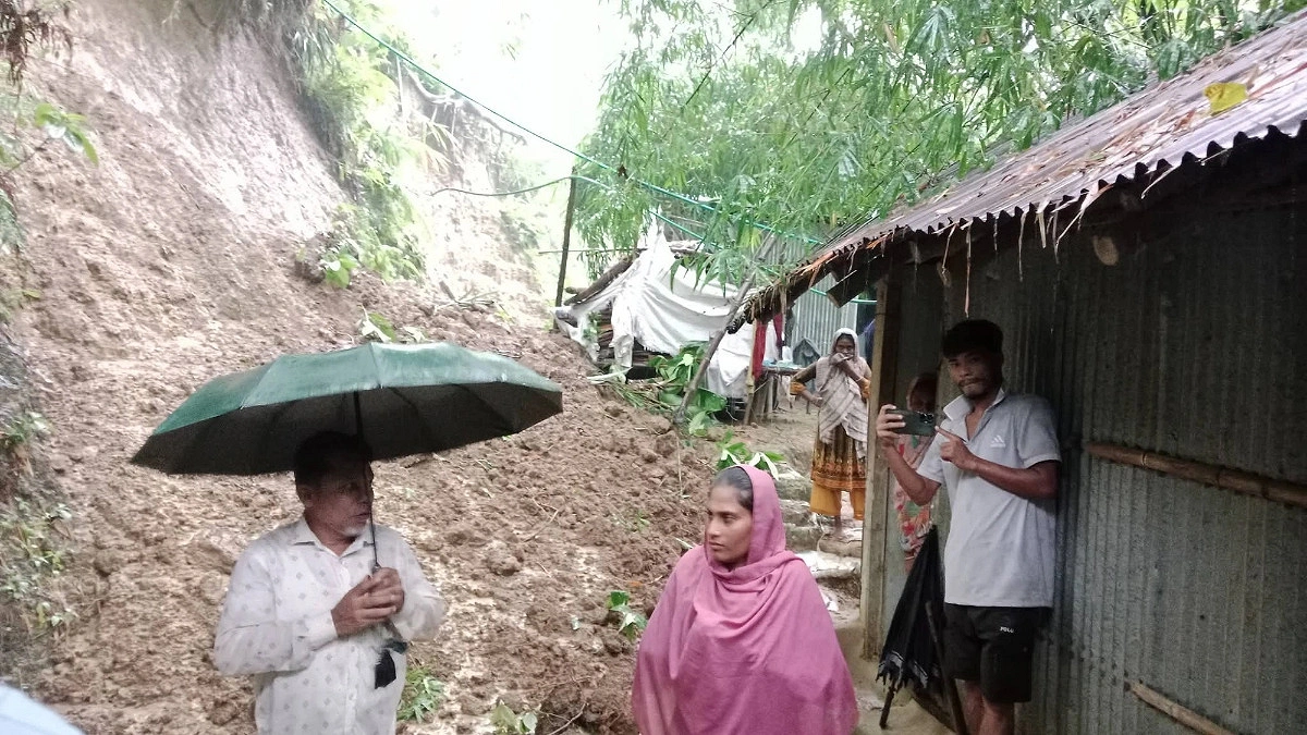 রাঙামাটিতে পাহাড় ধসে ১ জনের মৃত্যু