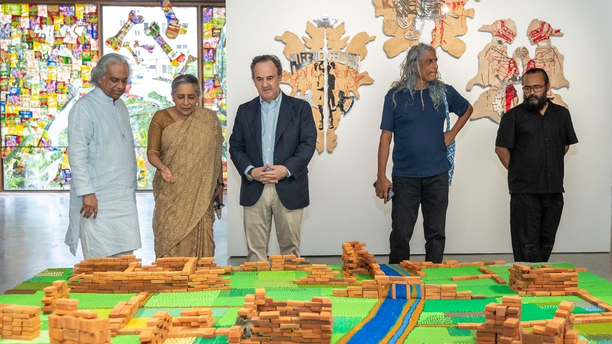 বেঙ্গল শিল্পালয়ে 'বিয়ন্ড দ্য ব্রিফ'