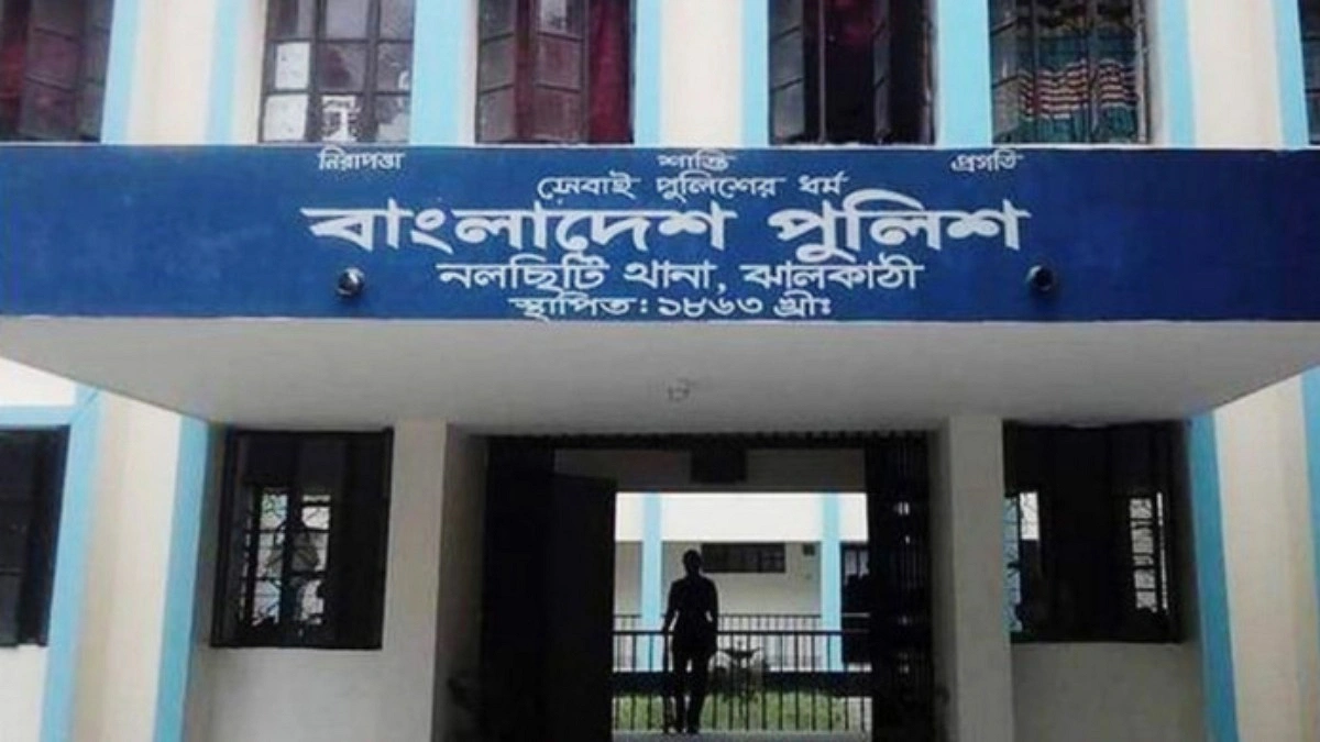ফুটবল খেলা নিয়ে তর্ক, ঘুষিতে ভেঙে গেল যুবকের নাকের হাড়