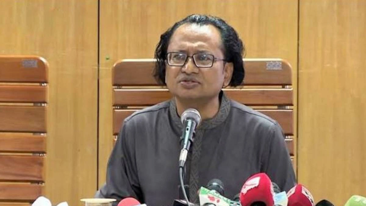 ফ্যাসিস্ট সমর্থিত কর্মকর্তাদের বিরুদ্ধে ব্যবস্থা নেওয়া হচ্ছে