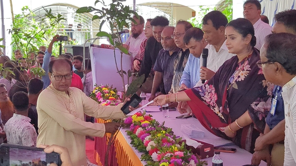 ১৭ বছর এমপি-মন্ত্রীরা ছিলেন মাদকের ডিলার: নিপুণ রায়