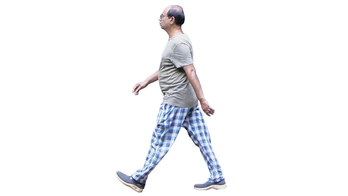 প্রবীণদের সহজ ব্যায়াম হাঁটা