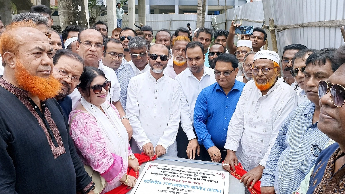 ‘প্রতিটি উন্নয়ন প্রকল্পের সঙ্গে বৃক্ষরোপণকে সম্পৃক্ত করা প্রয়োজন’