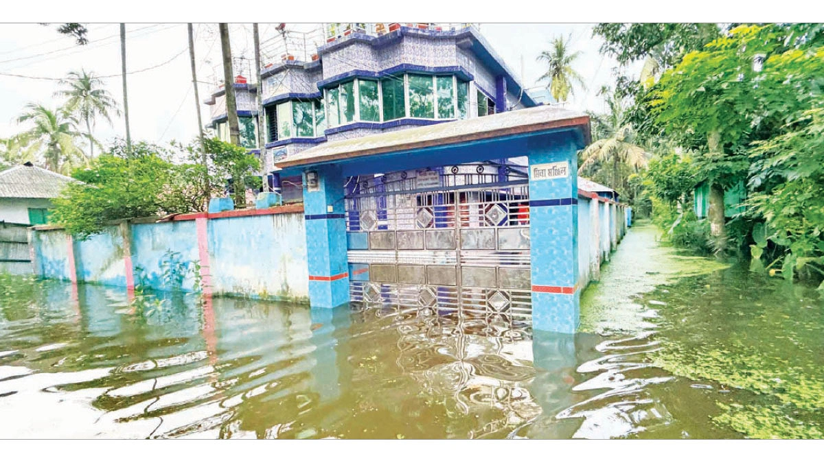 উন্নয়ন এলো ‘অভিশাপ’ হয়ে