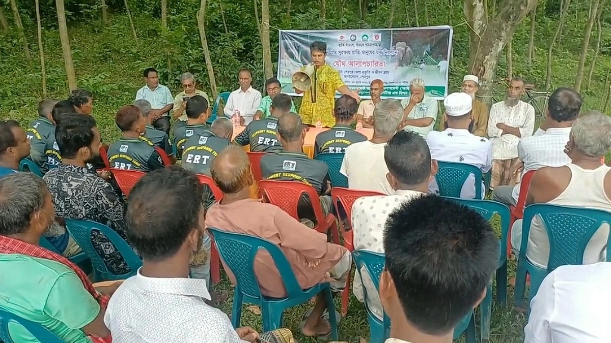 বন্যহাতি রক্ষায় এক টেবিলে পাহাড়ি জনপদ
